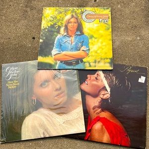 Olivia Newton John Vinyl Music Bundle